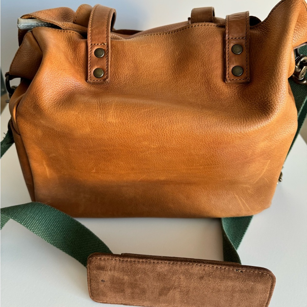 Kelly Moore Daniela Full Grain Leather Simple Tote Camera Bag
